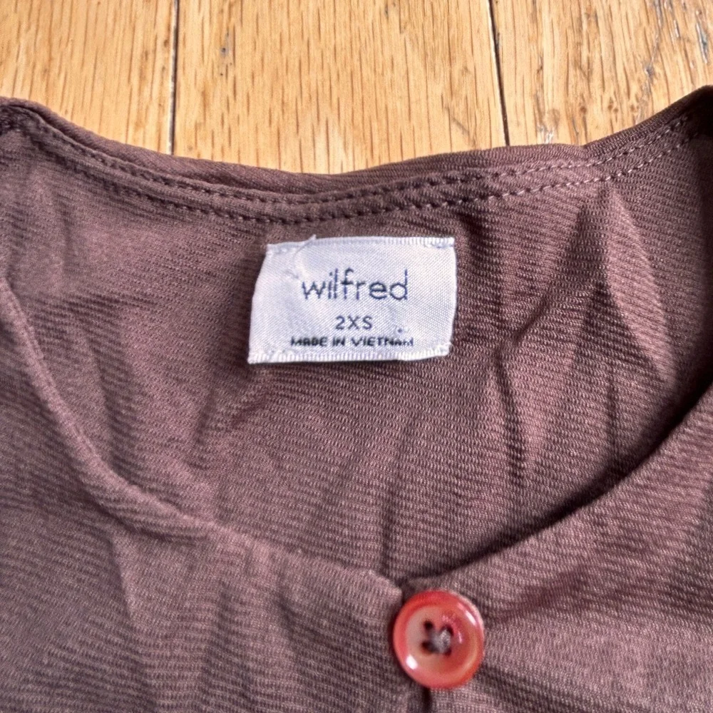 Aritzia Wilfred mesh long sleeve button up - Picture 3 of 12